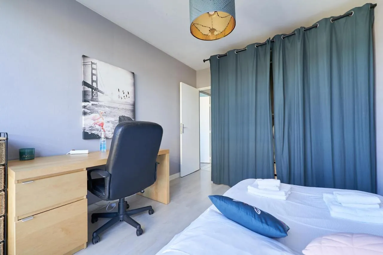 Vuelta Al Mundo Parking & Balcon Apartment Clermont-Ferrand